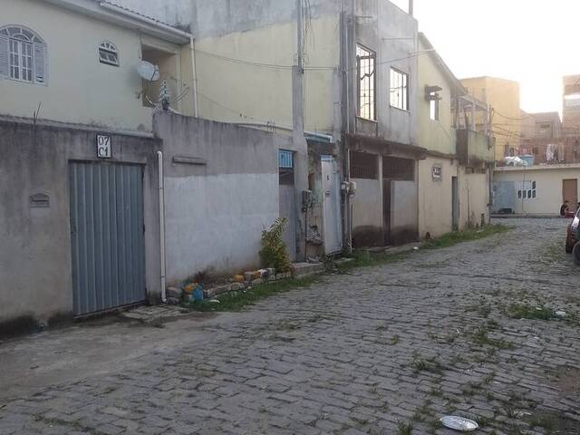 #33 - Casa para Venda em Macaé - RJ